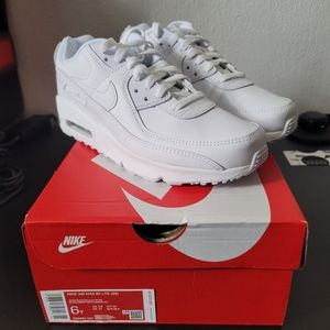 Nike air max 90 (GS) size 6Y